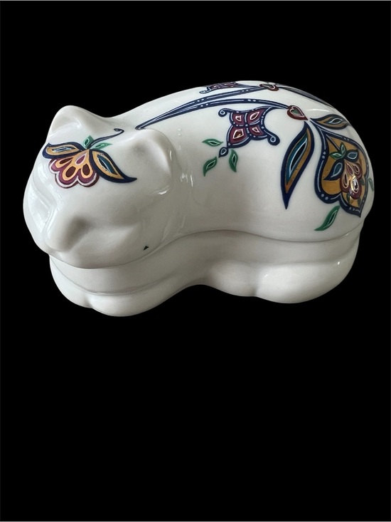 Byzantium Elizabeth Arden Other - Vintage Byzantium Elizabeth Arden Sleeping Kitty Cat ceramic Trinket Box Japan